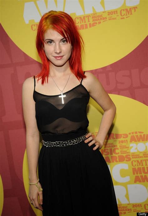 Hayley Williams Nude Photos & Videos